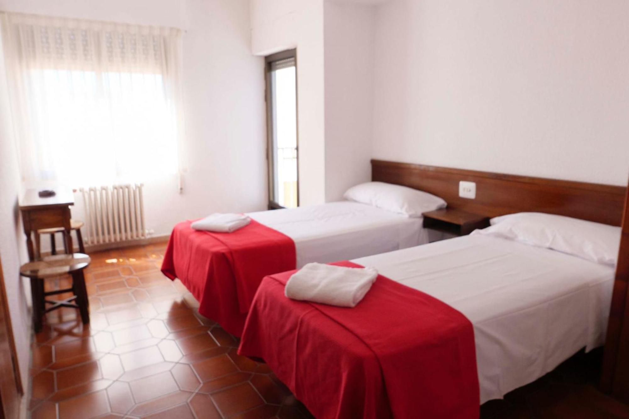 Hostal La Torre Benicàssim Екстериор снимка