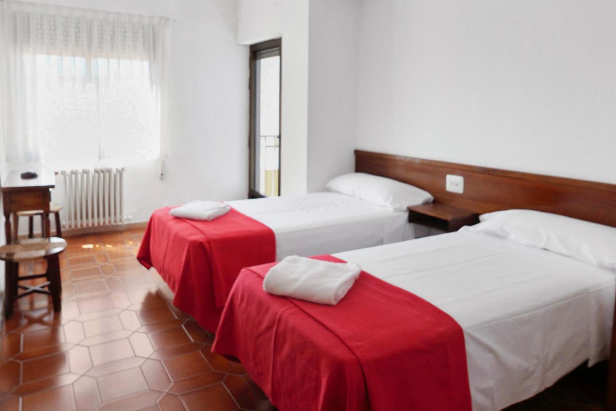 Hostal La Torre Benicàssim Екстериор снимка