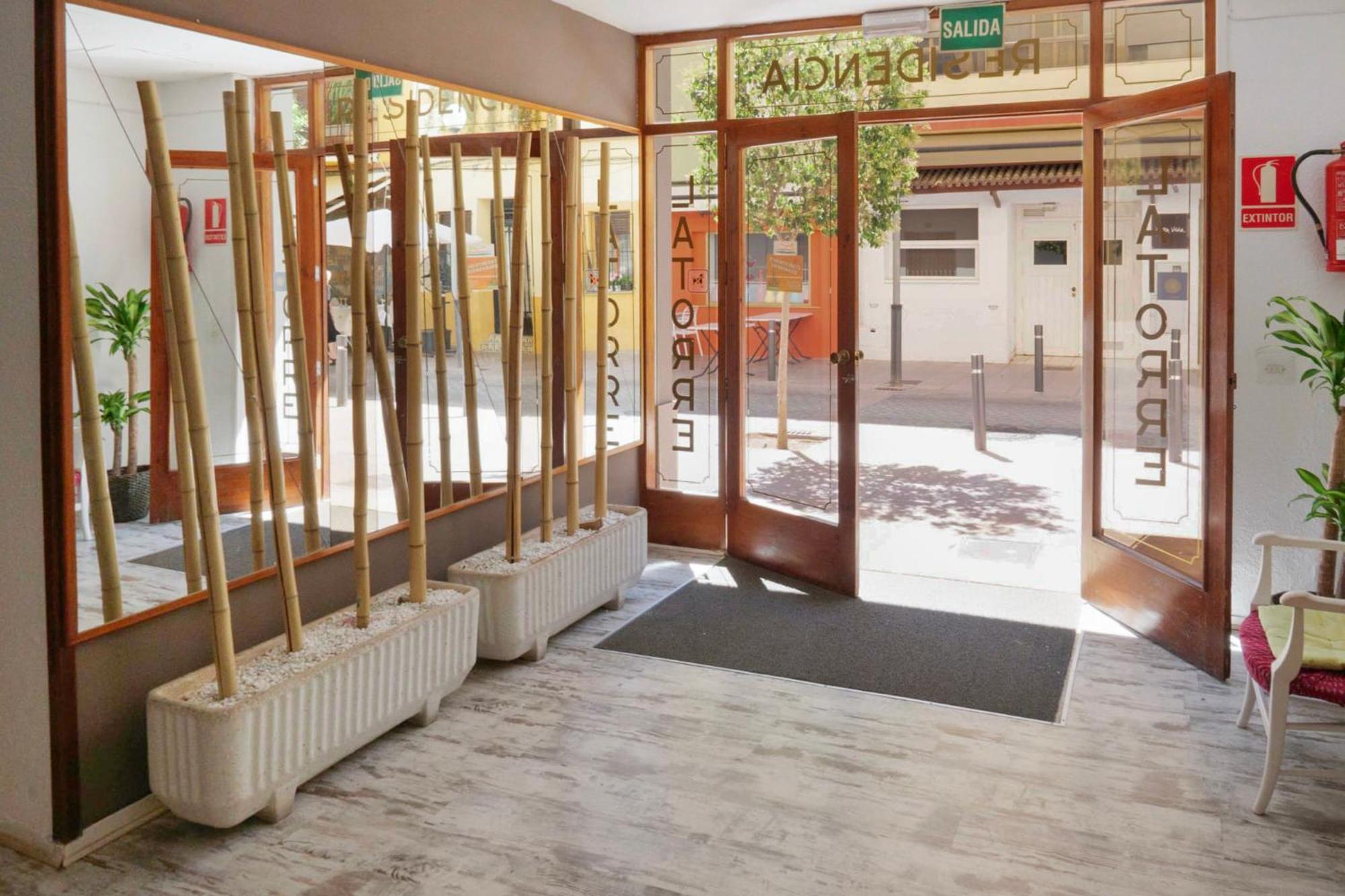 Hostal La Torre Benicàssim Екстериор снимка