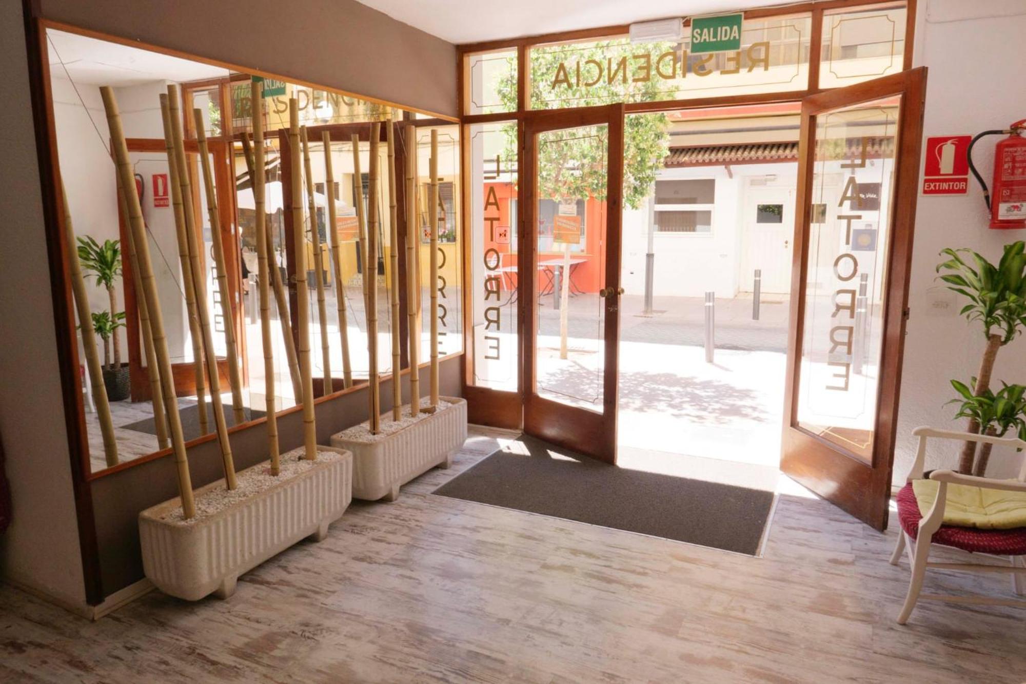 Hostal La Torre Benicàssim Екстериор снимка