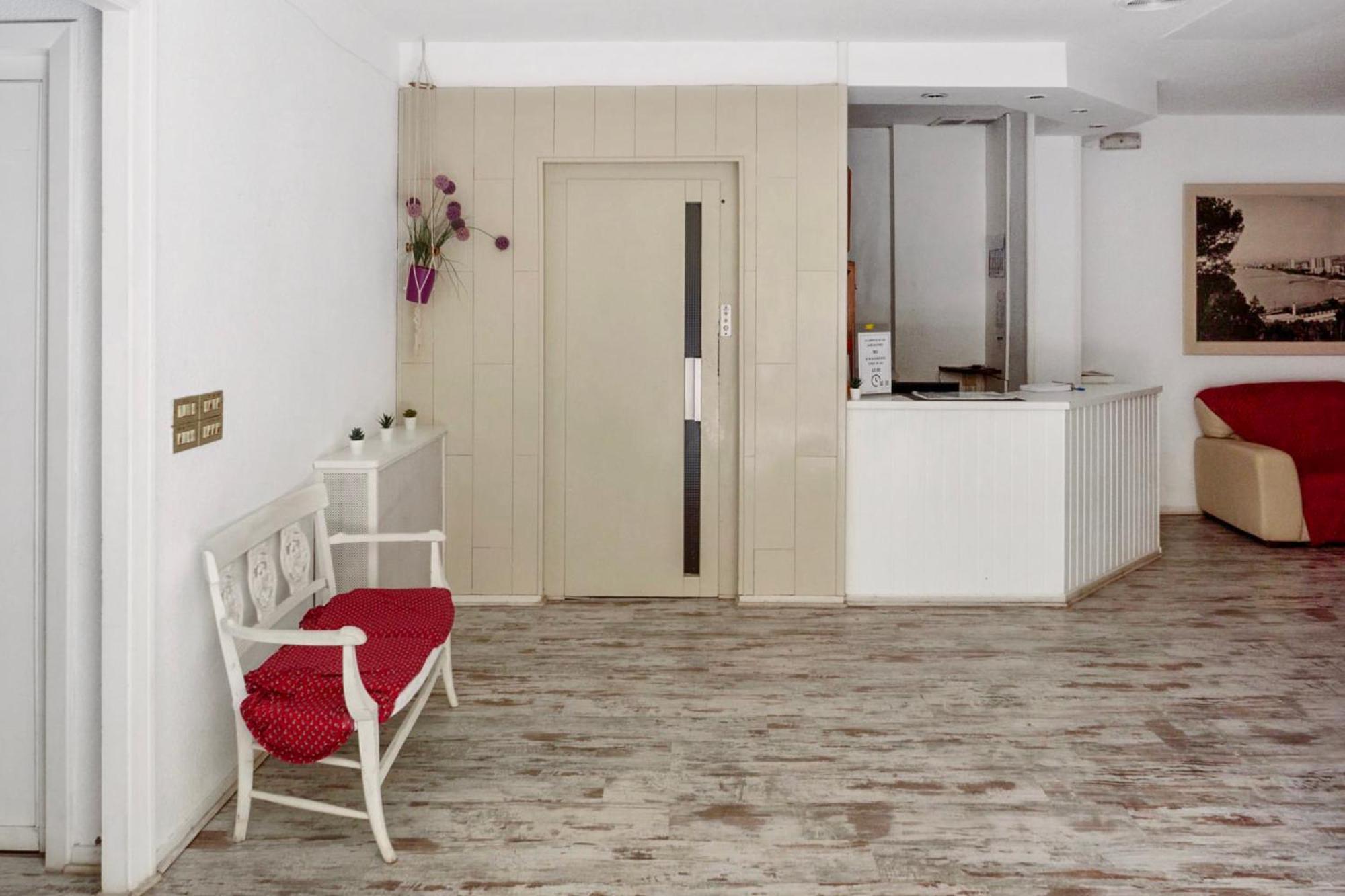 Hostal La Torre Benicàssim Екстериор снимка